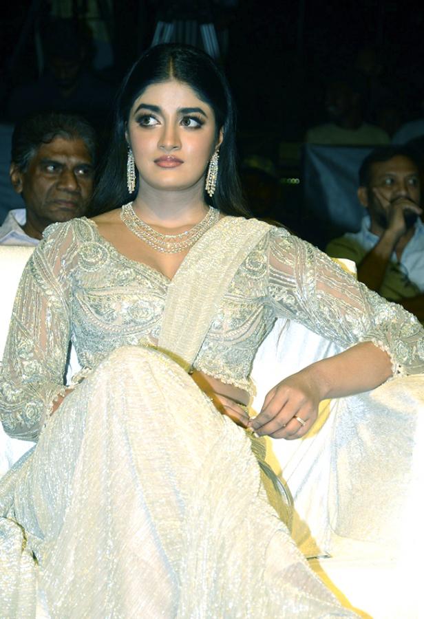 Dimple_20Hayathi_20Latest_20Pics-11.jpg 10