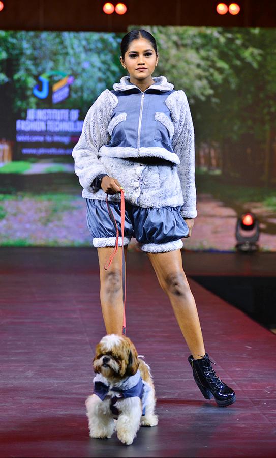 Fashion_20show_20in_20vijayawada-12.jpg 12