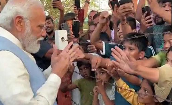 Modi_01.jpg
