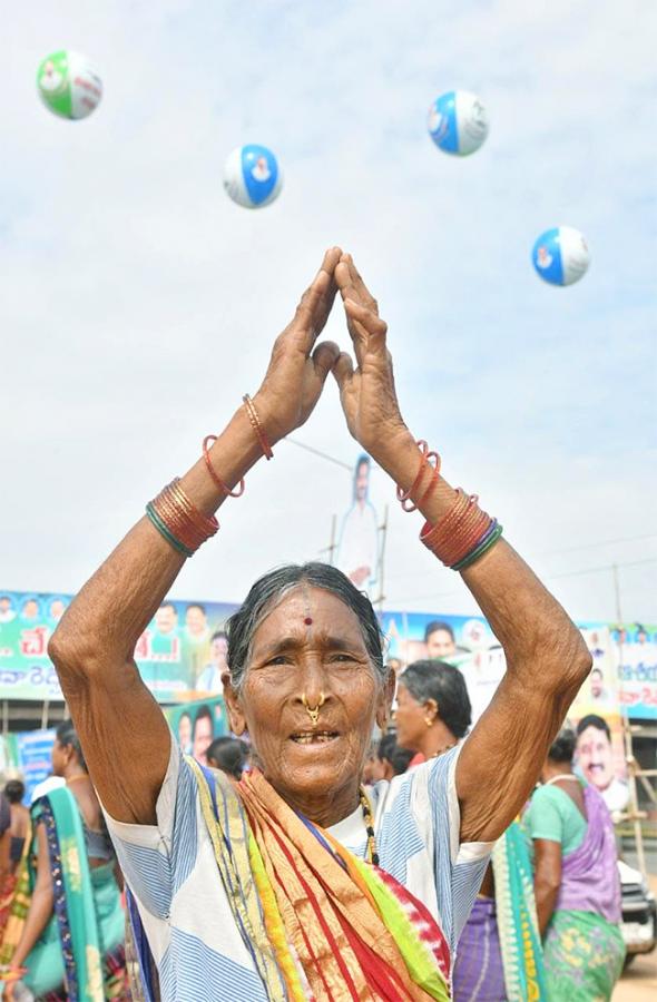 ap_20cm_20ys_20jagan_20tour_20visakhapatnam_20vizianagaram_20photos_12.jpg 12