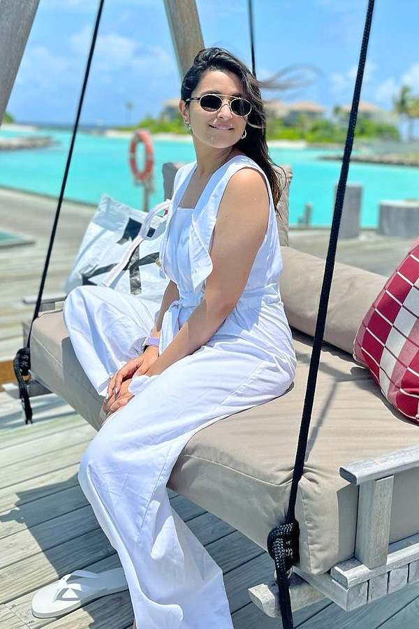 parineeti_20chopra_20Latest_20Photos_2.jpg 3