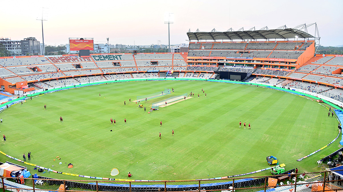 SRHvsKKR_20Players_20Practice_20In_20Uppal_20Stadium-6.jpg 6