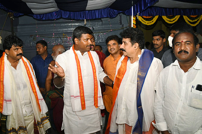 Simhachalam_20Chandanotsavam_202023_20Photos_7.jpg 8