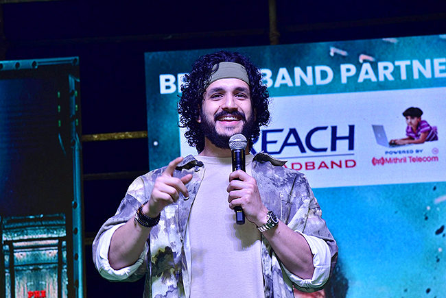 agent_20pre_20release_20event_20in_20warangal-27.jpg 28