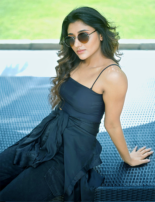 Actress_20Mirnaa_20Menon_20Pictures-2.jpg 2
