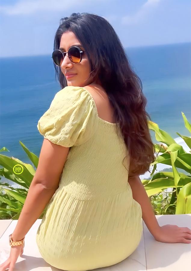 Actress_20Mirnaa_20Menon_20Pictures-9.jpg 9