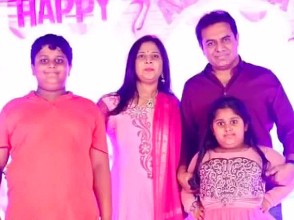 Minister_20KTR_20Unseen_20and_20Rare_20Images-2.jpg 2