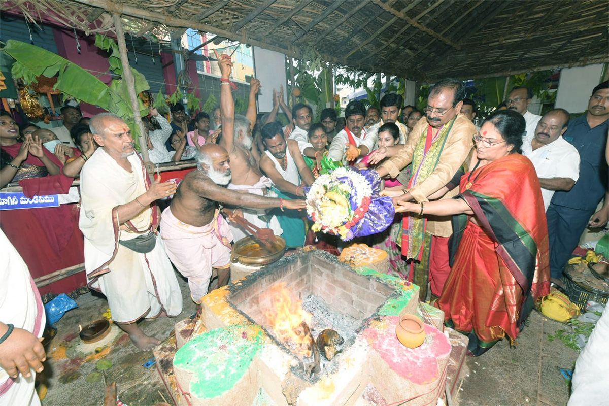 Tirupati_20Sri_20Tataiahgunta_20Gangamma_20Temple-15.jpg 15