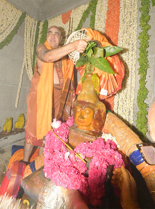 Tirupati_20Sri_20Tataiahgunta_20Gangamma_20Temple-19.jpg 19