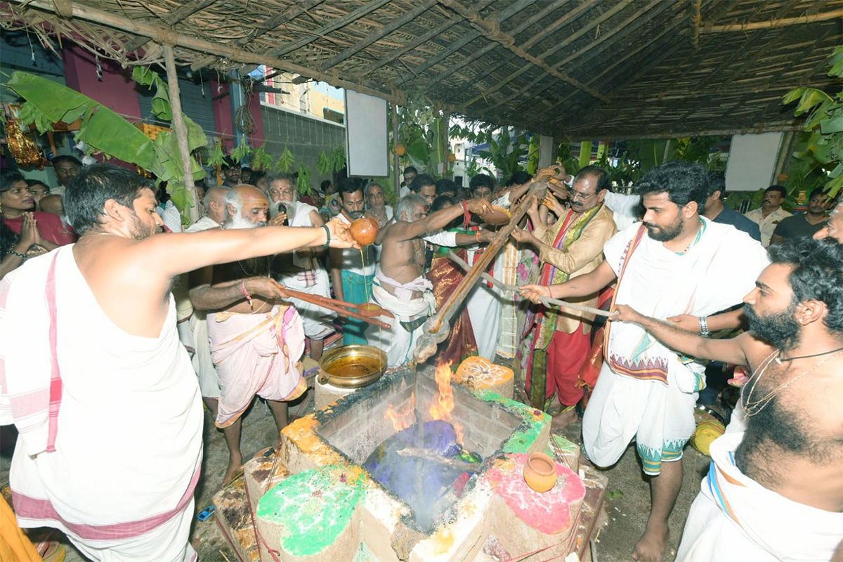 Tirupati_20Sri_20Tataiahgunta_20Gangamma_20Temple-25.jpg 25