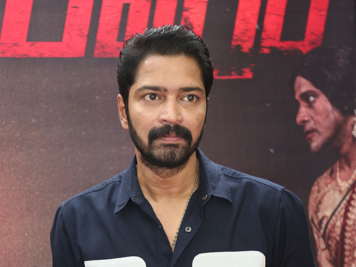 Allari_20Naresh_20Ugram_20Movie_20Success_20Celebrations_20Photos-19.jpg 19
