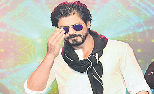 SRK.jpg
