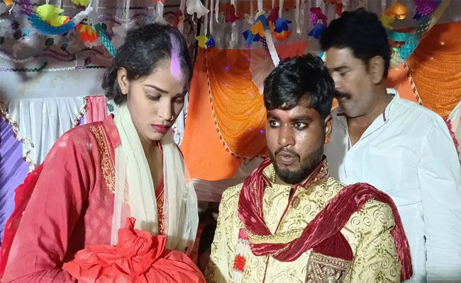 groom.jpg