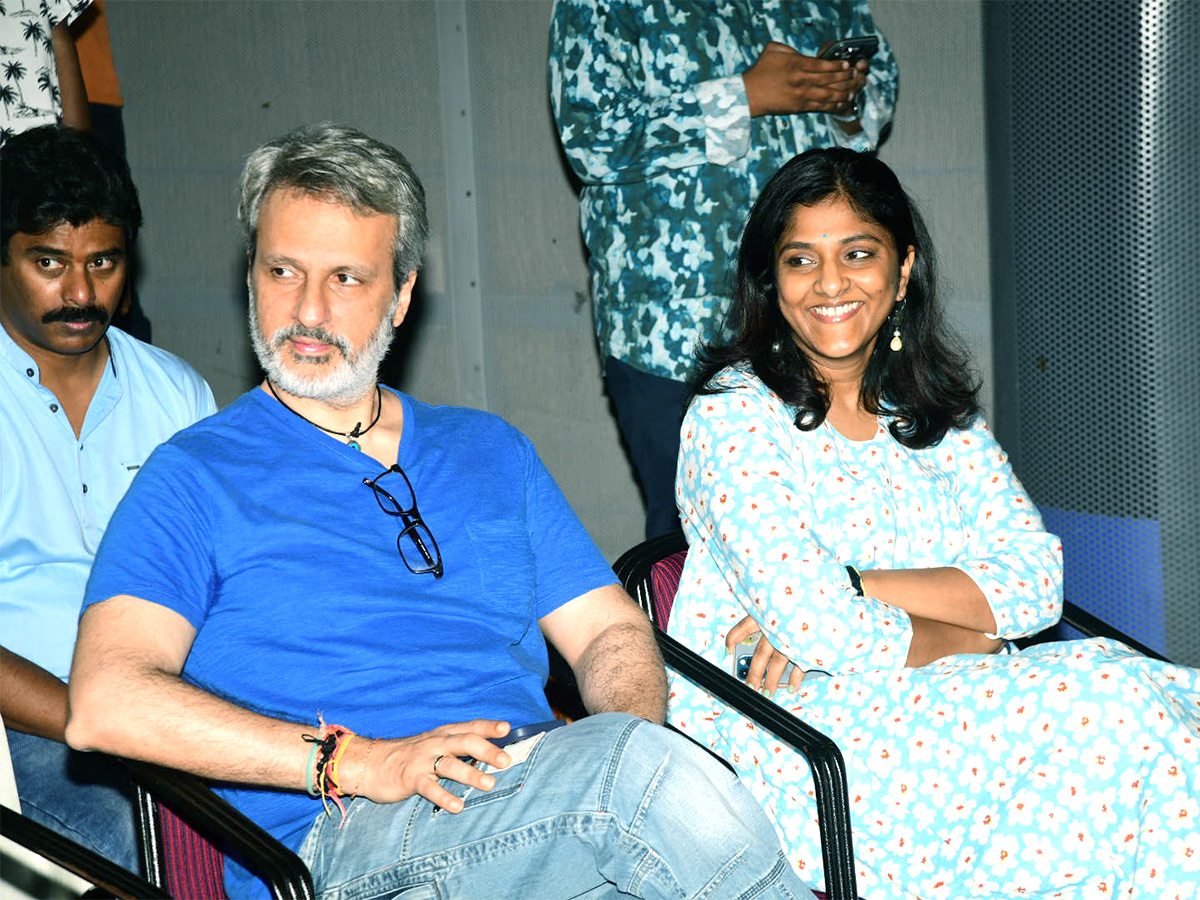 Anni_20Manchi_20Sakunamule_20Movie_20Song_20Launch-14_0.jpg 17