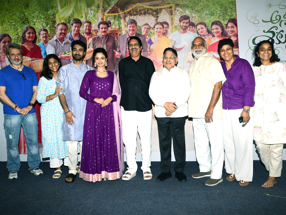 Anni_20Manchi_20Sakunamule_20Movie_20Song_20Launch-8.jpg 8