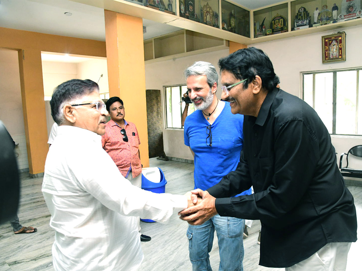 Anni_20Manchi_20Sakunamule_20Movie_20Song_20Launch-9.jpg 9