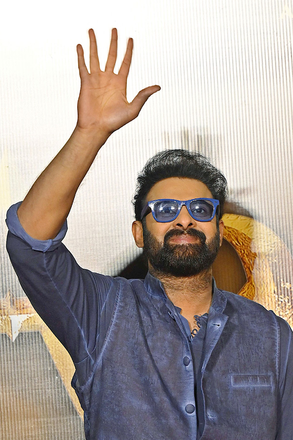 Adipurush_20Hindi_20Trailer_20Launch_20Event_20Photos_7.jpg 8