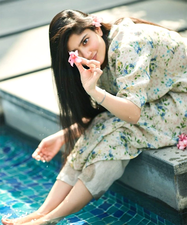 Happy_20Birthday_20Sai_20Pallavi-13.jpg 13