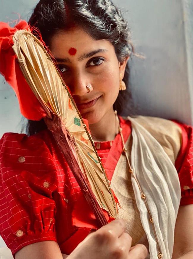 Happy_20Birthday_20Sai_20Pallavi-18.jpg 18