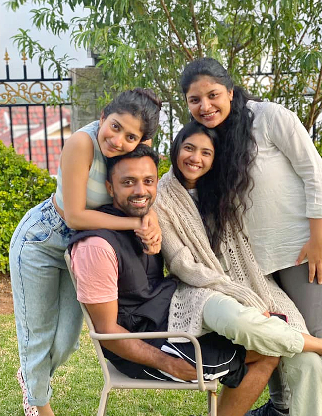 Happy_20Birthday_20Sai_20Pallavi-25.jpg 25