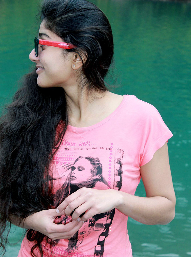 Happy_20Birthday_20Sai_20Pallavi-26.jpg 26