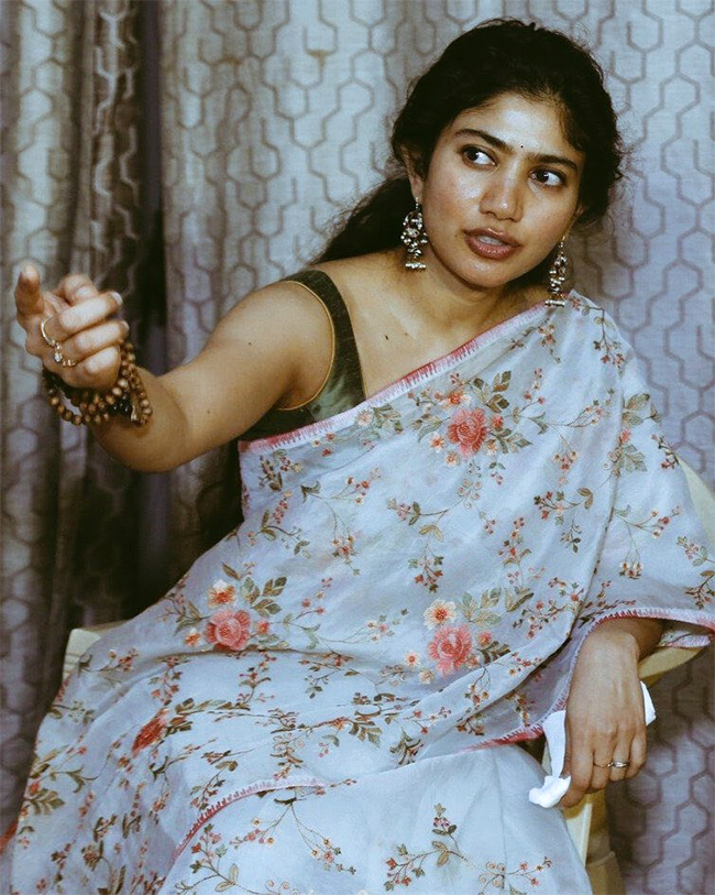 Happy_20Birthday_20Sai_20Pallavi-9.jpg 9