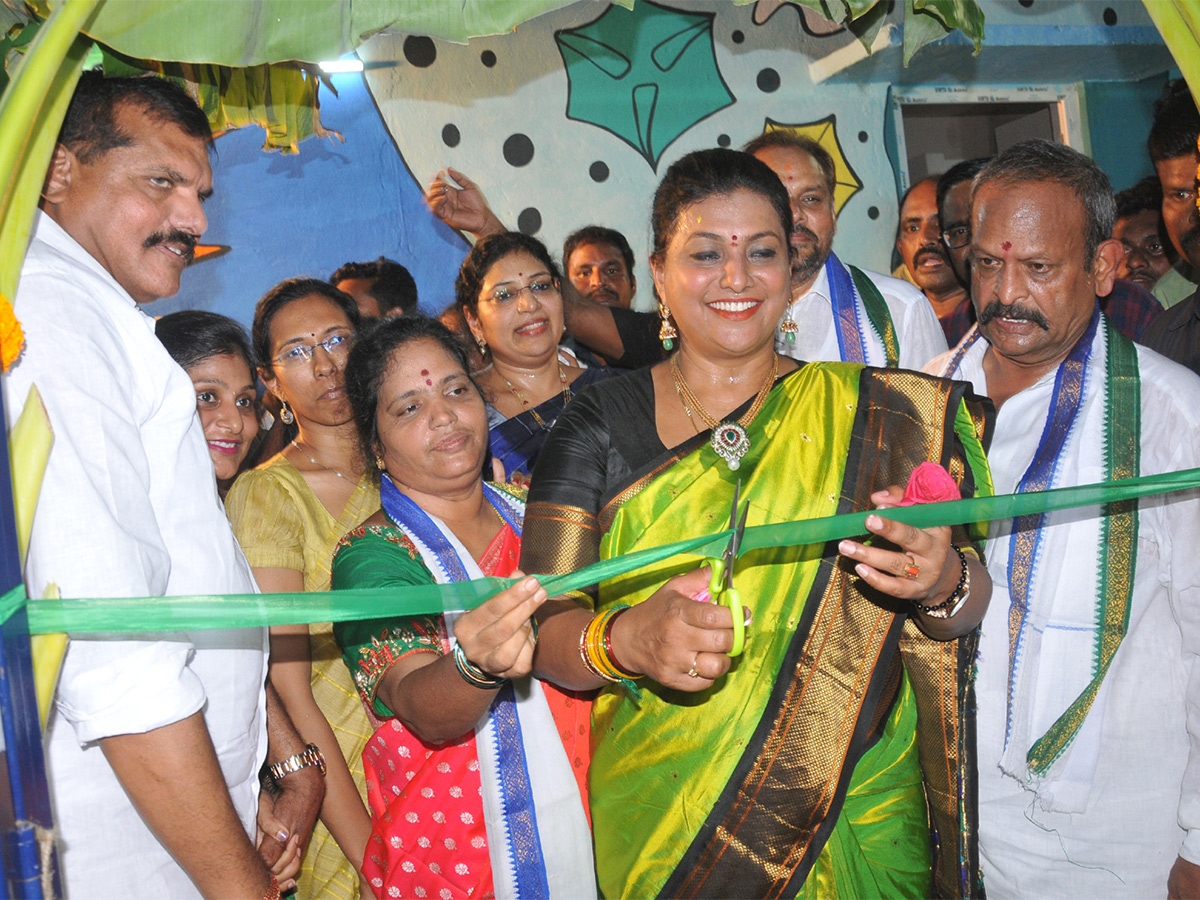 Women_20Special_20Park_20in_20Vizianagaram_20Pics_20-1.jpg 1