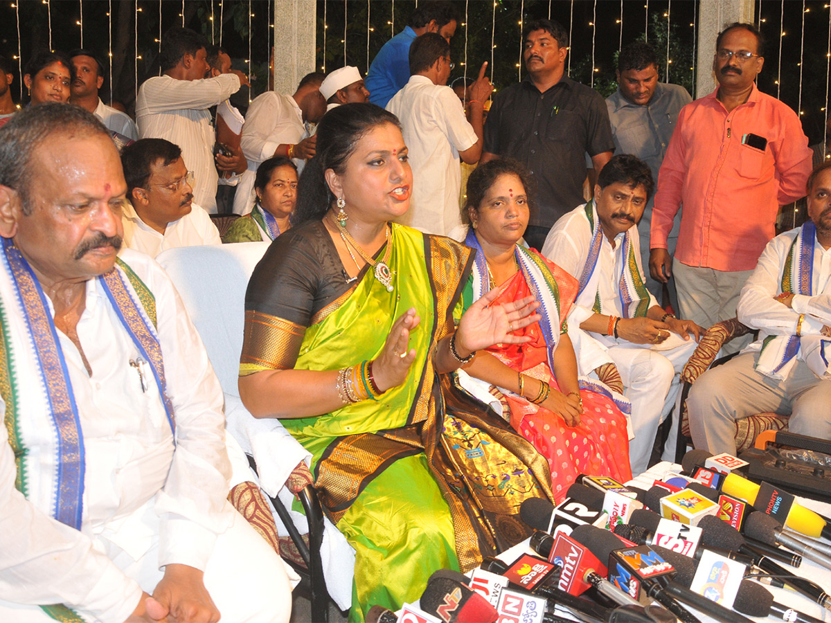 Women_20Special_20Park_20in_20Vizianagaram_20Pics_20-11.jpg 11