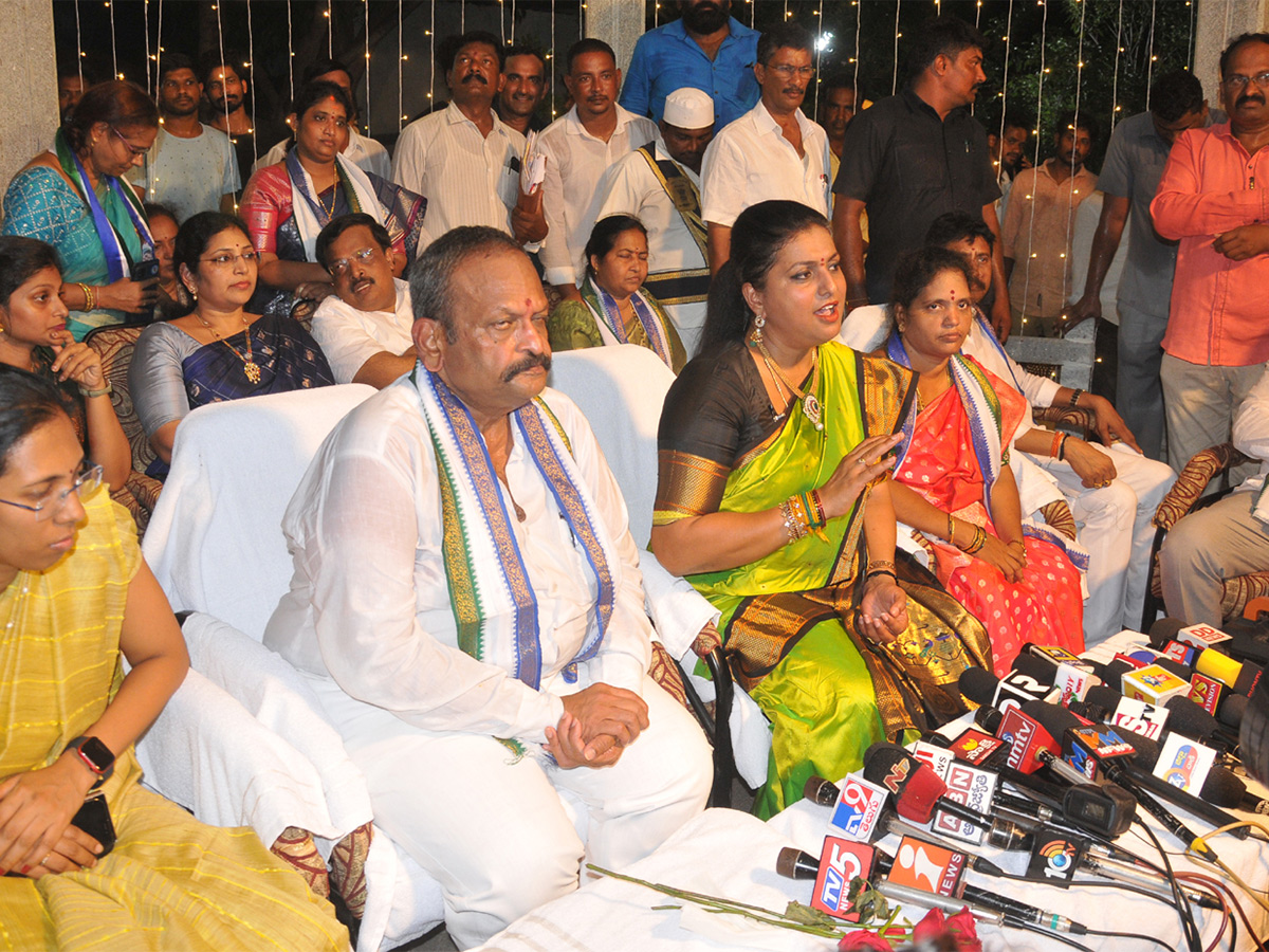 Women_20Special_20Park_20in_20Vizianagaram_20Pics_20-12.jpg 12