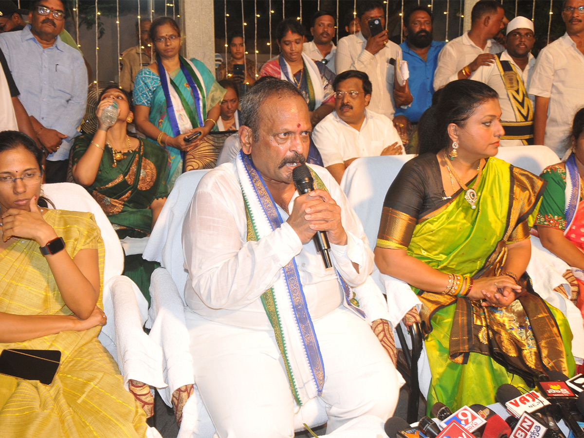 Women_20Special_20Park_20in_20Vizianagaram_20Pics_20-15.jpg 15