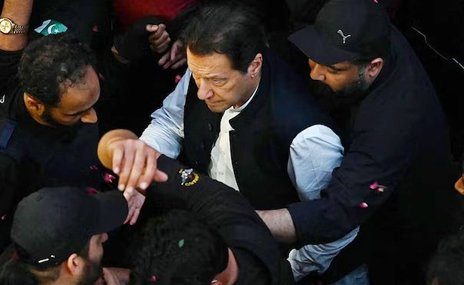 imran_khan_arrest.jpg