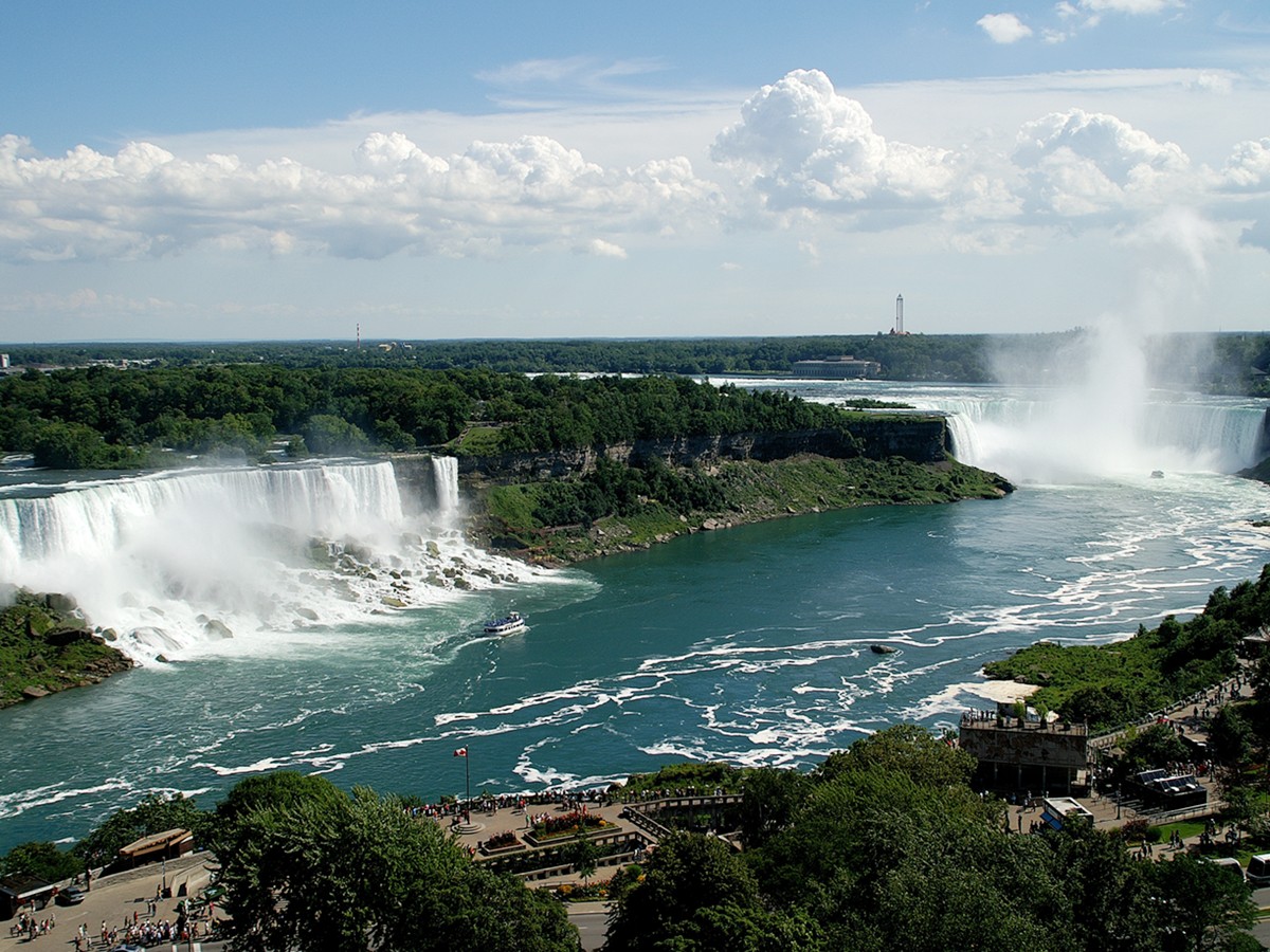 02-2._20Niagara_20Falls_2C_20Canada_2C_20USA.jpg 3