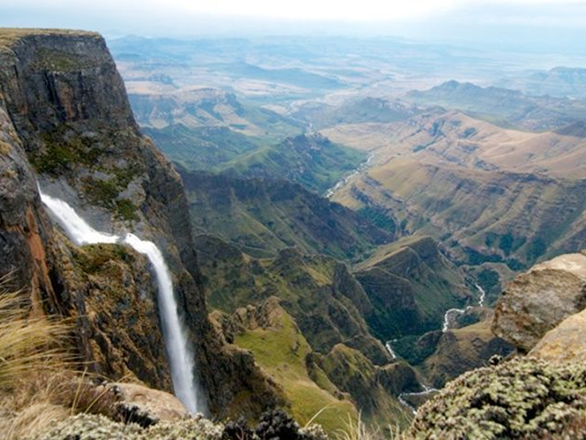 09-9._20Tugela_20Falls_2C_20South_20Africa.jpg 10