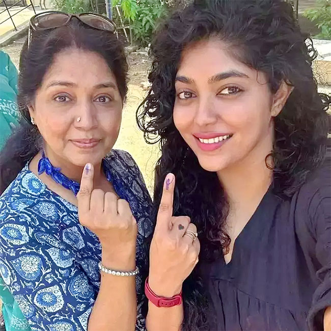 Vote_20for_20Karnataka_20Assembly_20Elections_20pics-17.jpg 17