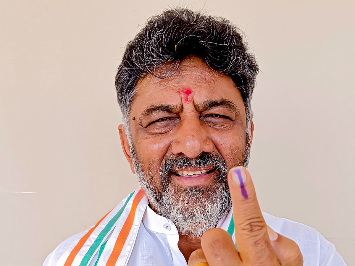 Vote_20for_20Karnataka_20Assembly_20Elections_20pics-4.jpg 4