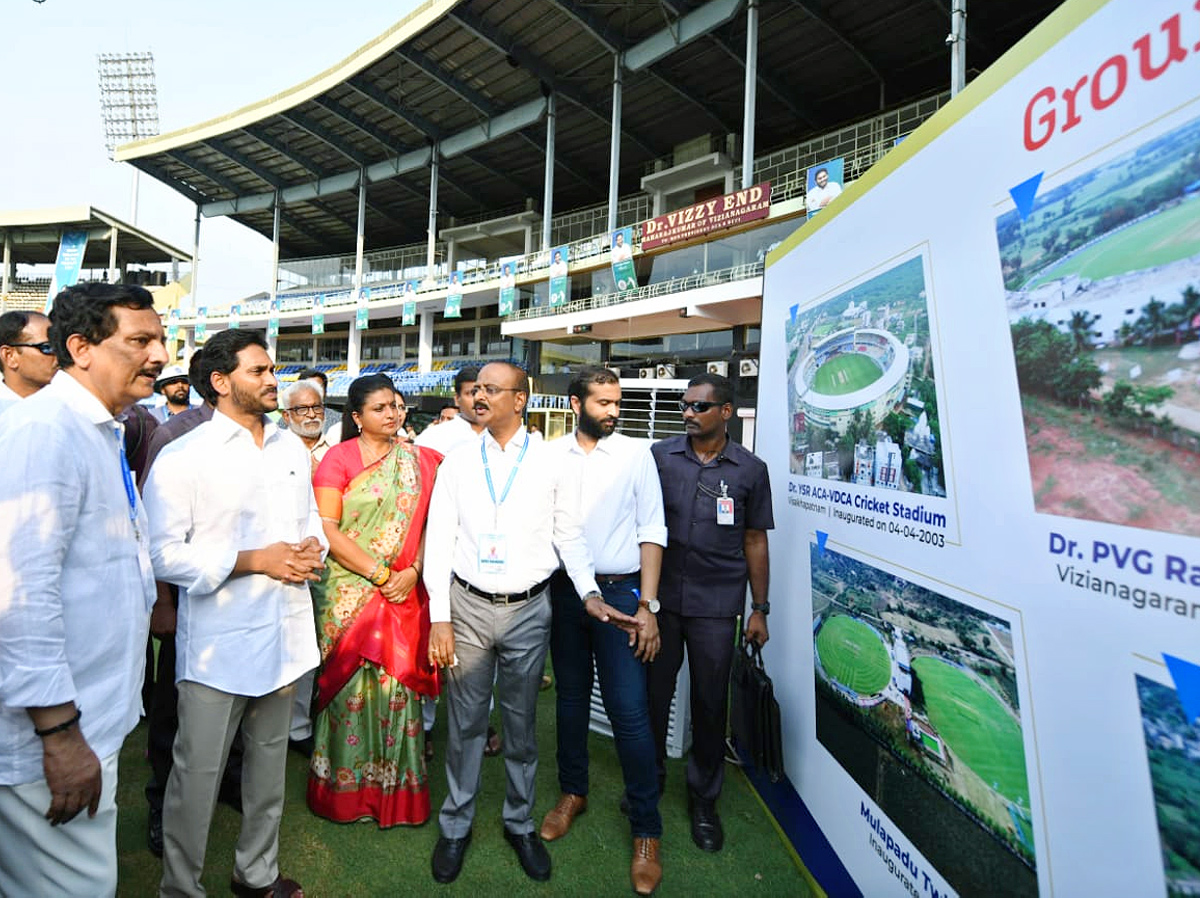 CM_20Jagan_20Visakhapatnam_20Tour_20Photos_22.jpg 25