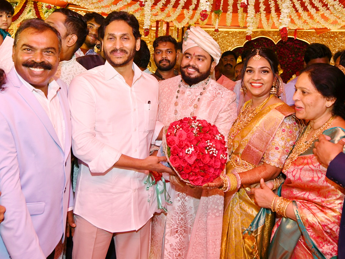 CM_20Jagan_20Visakhapatnam_20Tour_20Photos_28.jpg 15