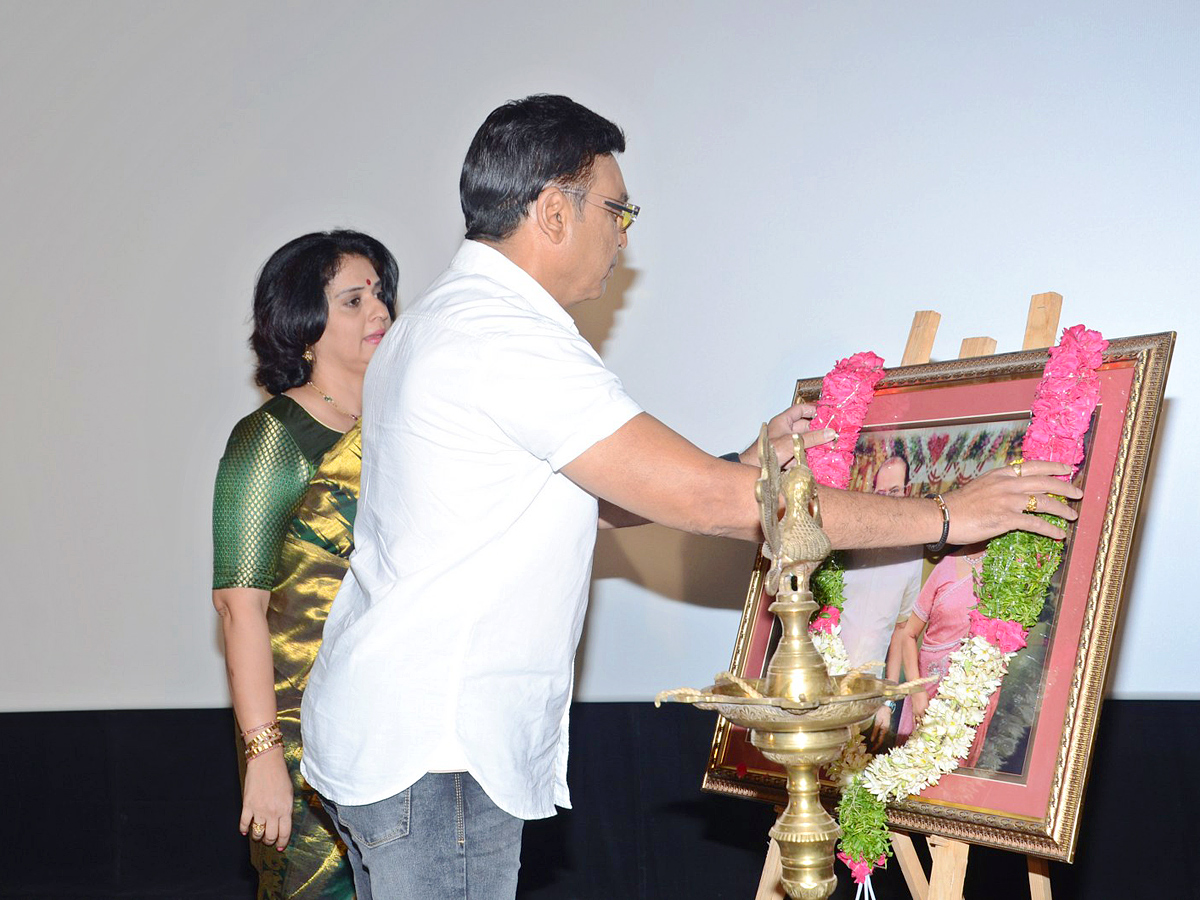 actor-naresh-lokesh-pavitra-images.jpg 2