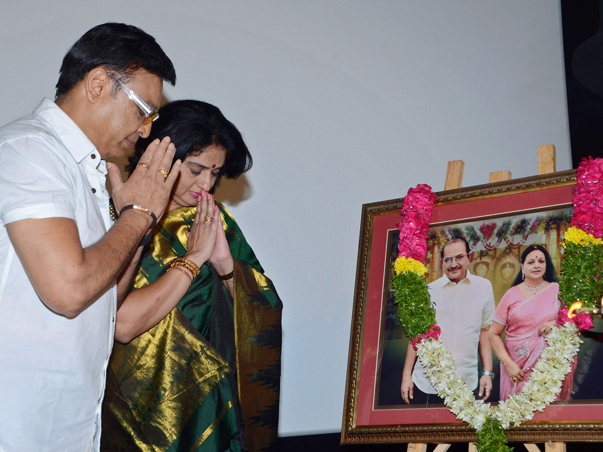 naresh-pavitra-pics-at-trailer-launch.jpg 10