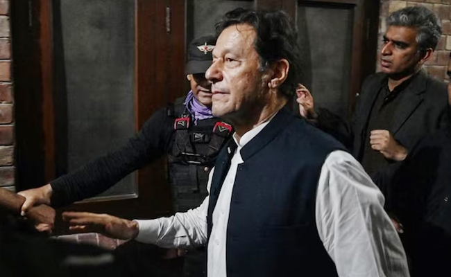 Imran_Khan_Bail.jpg