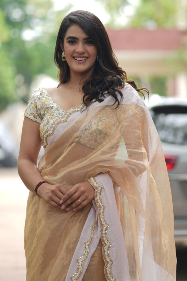 ek-mini-katha-heroine-pics.jpg 3