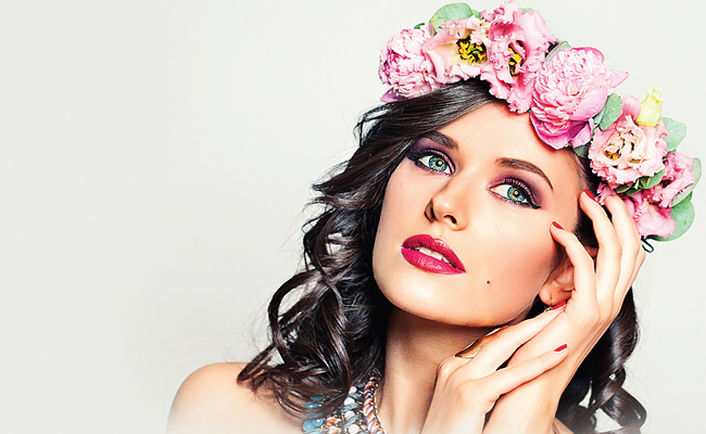 how-to-use-and-best-heated-eye-lash-curlers-01.jpg