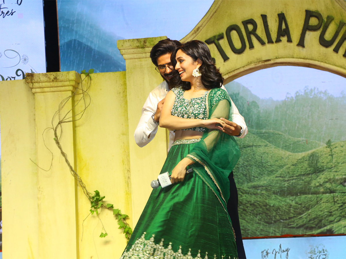Anni_20Manchi_20Sakunamule_20Pre_20Release_20Event_20Photos-16.jpg 15