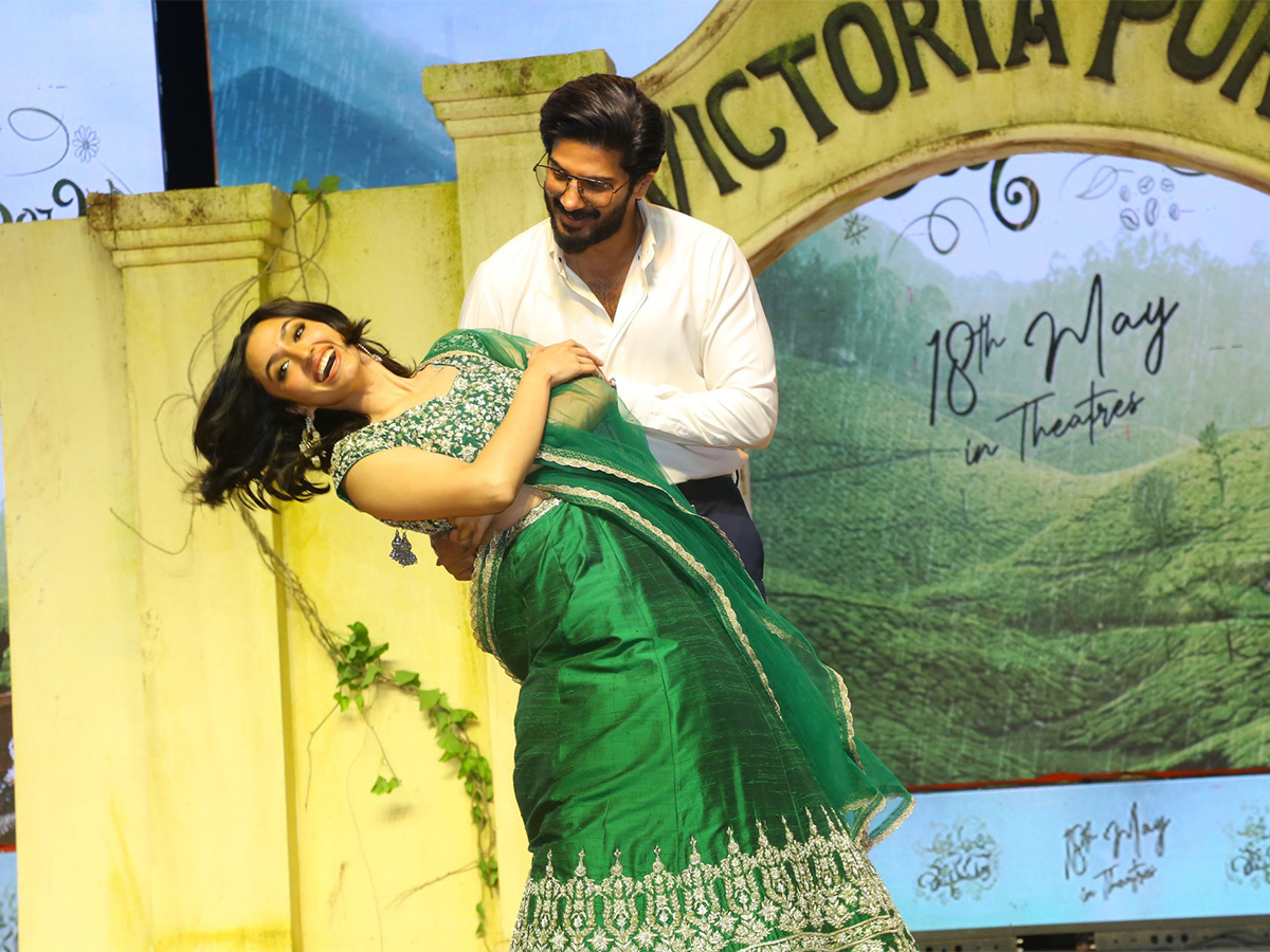 Anni_20Manchi_20Sakunamule_20Pre_20Release_20Event_20Photos-23.jpg 22
