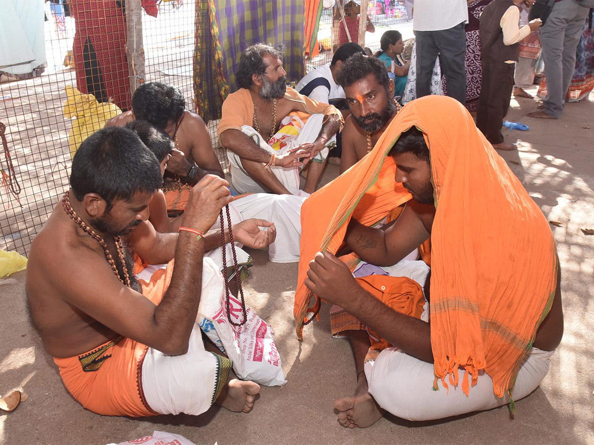 Kondagattu_20Anjaneya_20Swamy_20Temple-20.jpg 19