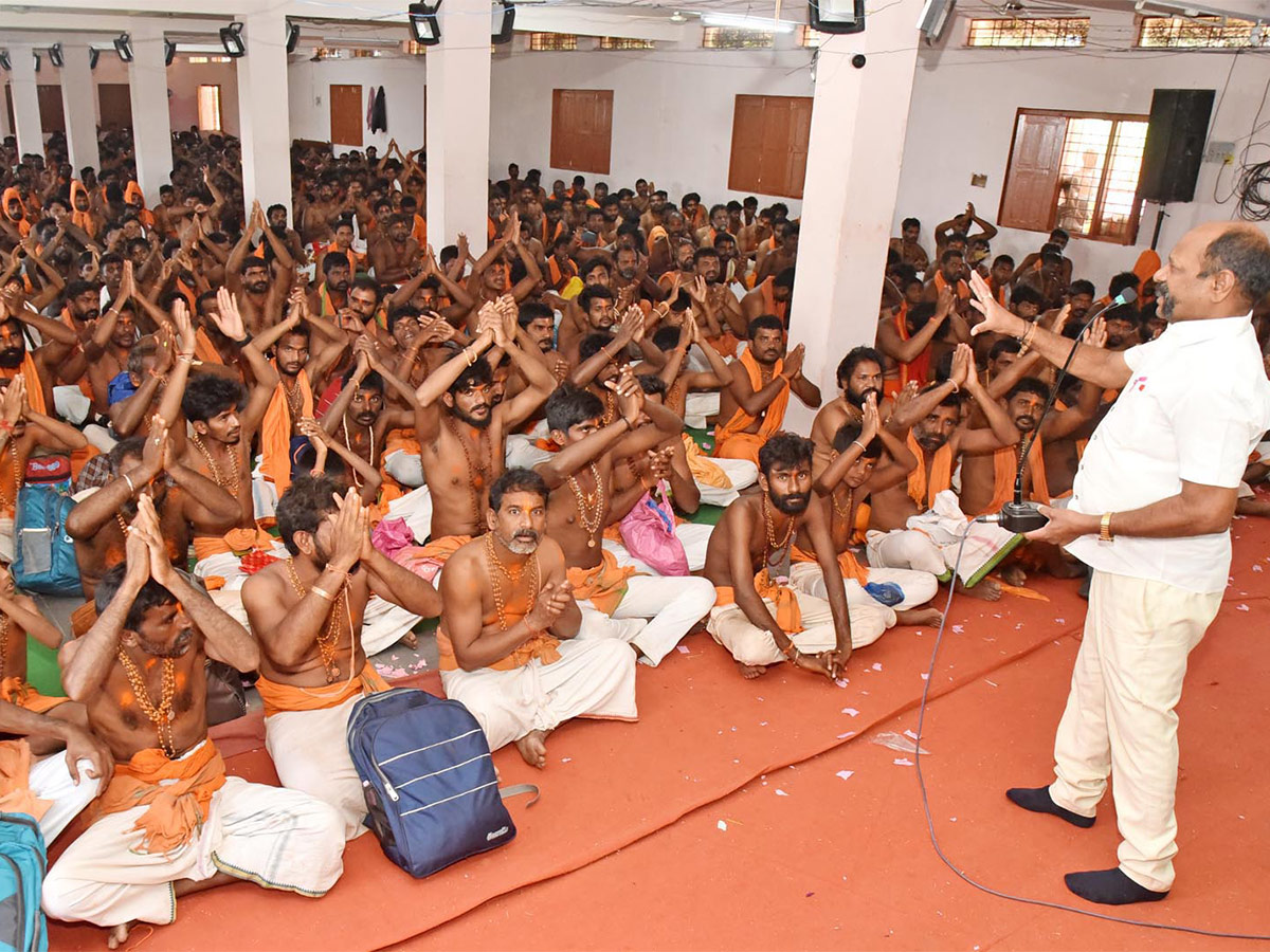 Kondagattu_20Anjaneya_20Swamy_20Temple-24.jpg 23