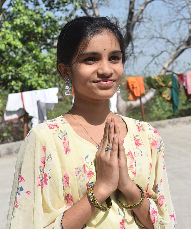 Kondagattu_20Anjaneya_20Swamy_20Temple-28.jpg 27
