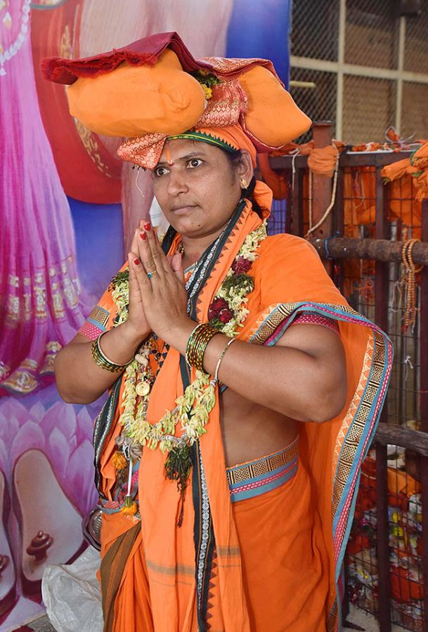 Kondagattu_20Anjaneya_20Swamy_20Temple-34.jpg 33