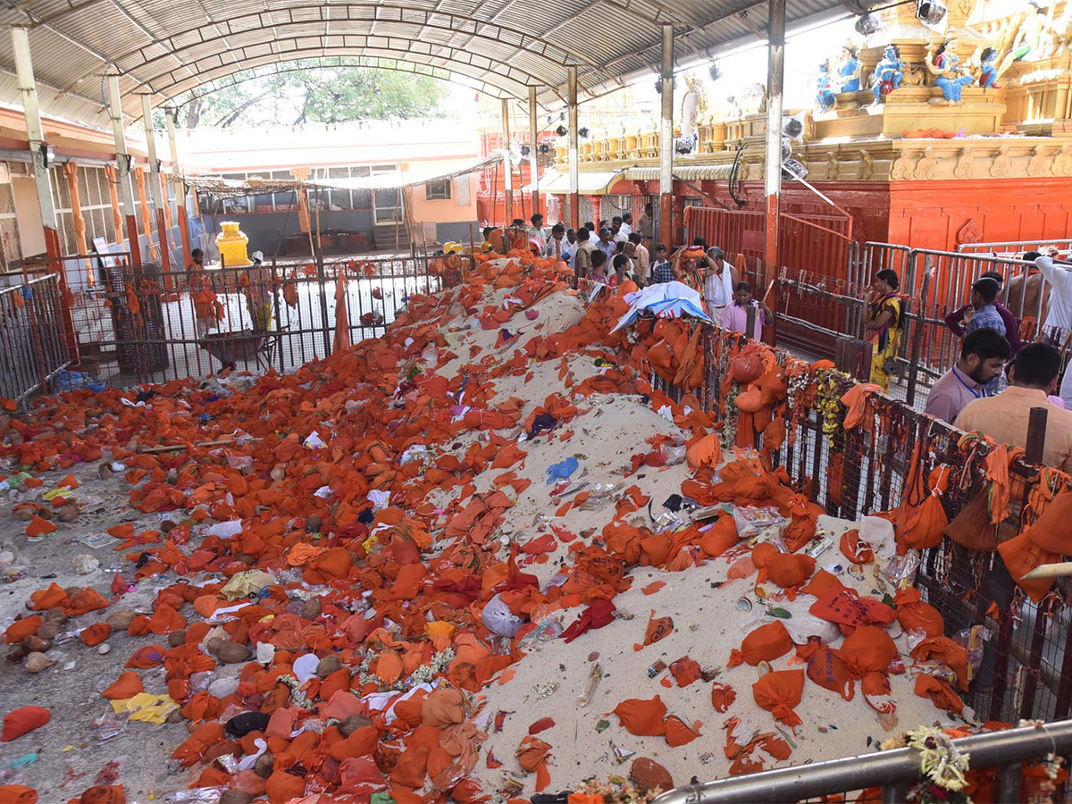Kondagattu_20Anjaneya_20Swamy_20Temple-42.jpg 41