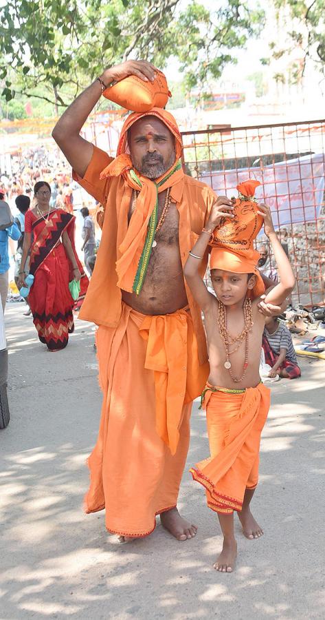 Kondagattu_20Anjaneya_20Swamy_20Temple-47.jpg 46